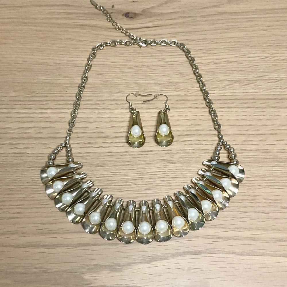 VINTAGE VCLM Necklace & Earrings Set Gold Crescents With Pearls